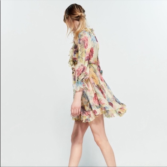 Few Moda Charla Ruffled Floral Watercolor Dress Size Medium - Picture 5 of 16